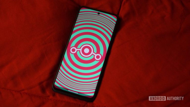 LineageOS 22.1 brings Android 15 to your old Android phone