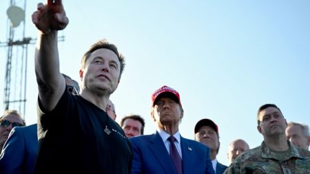 Report: Elon Musk failed to report movement required by security clearance