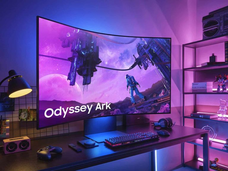 Save ,200 on Samsung’s huge Odyssey Ark monitor