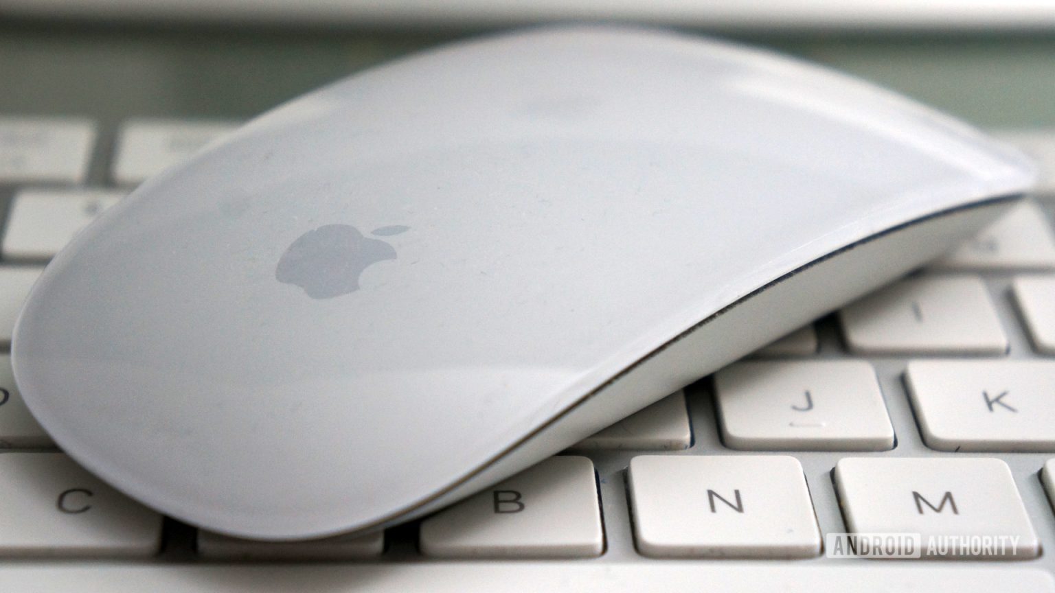 The next Magic Mouse may not have a bottom charging port