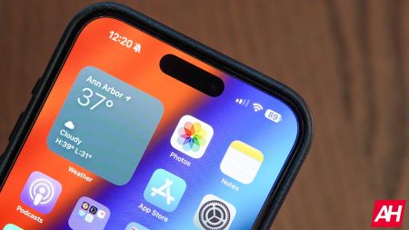 iOS 18’s Photos app sends data to Apple without your consent