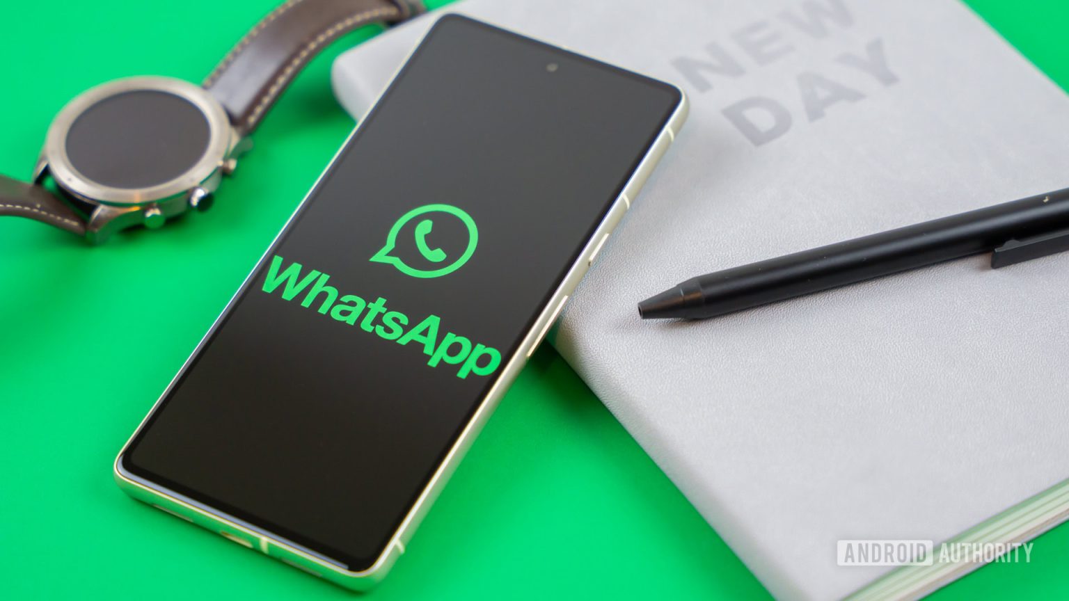 WhatsApp is working on a “Layouts” feature for Status Updates