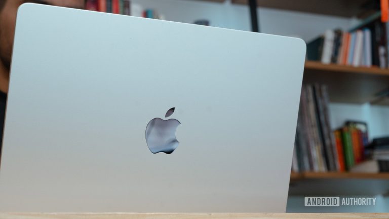 Save 0 on these Apple MacBook Air or Pro models