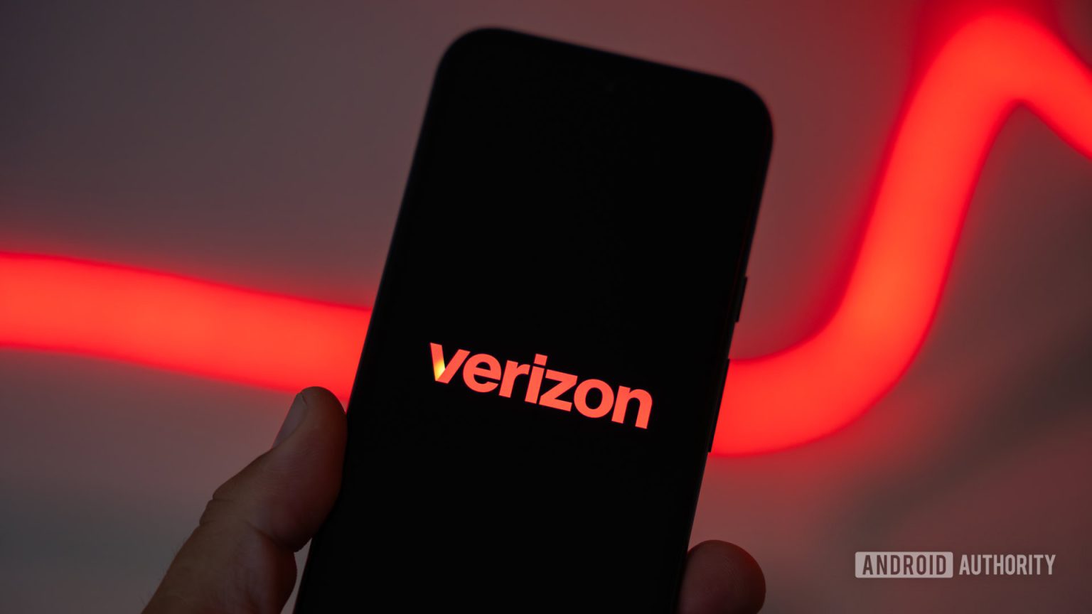 Verizon is offering free cellular service to help those affected by California wildfires