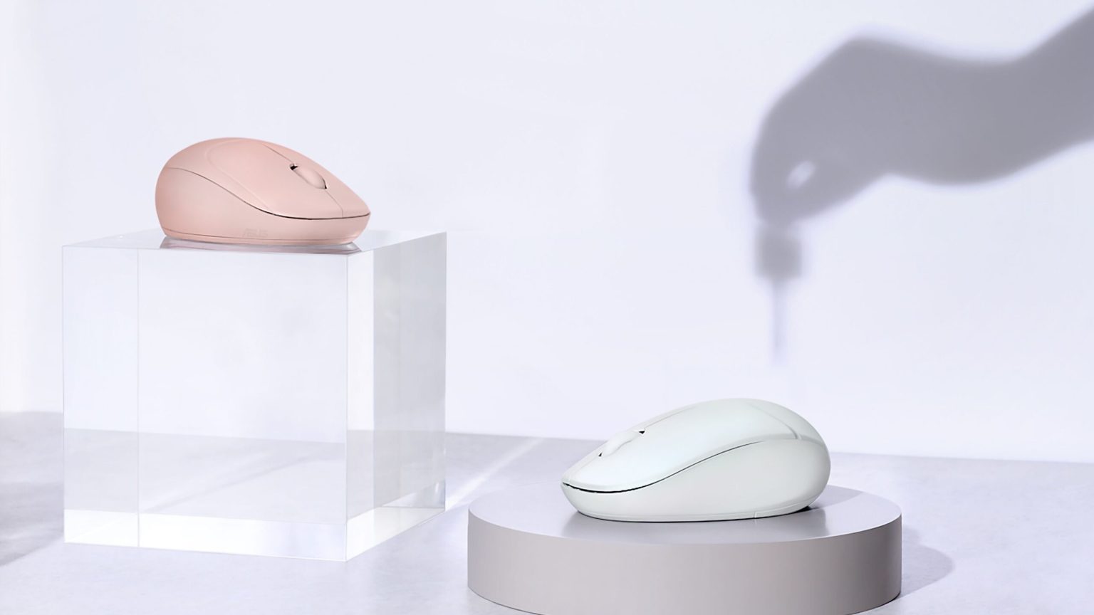 ASUS put aromatic oils in a wireless mouse, because why not?