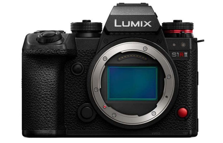 Panasonic launches the Lumix S1R II with a 44MP sensor and 8K video