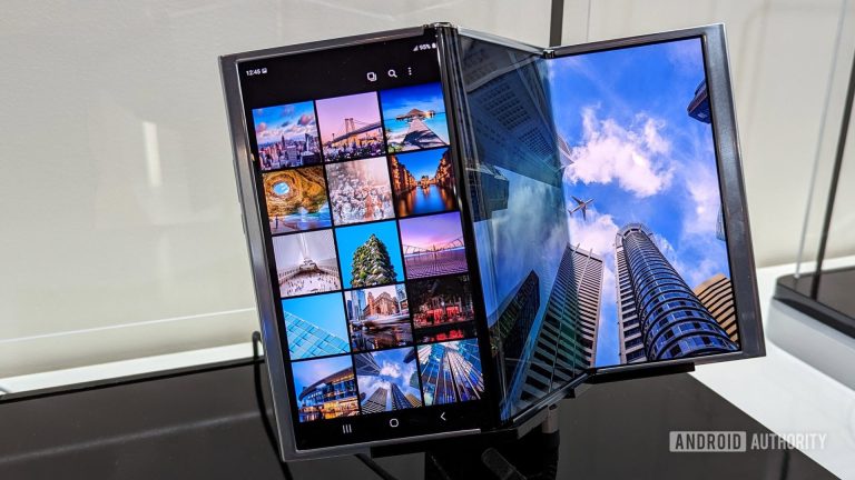 Samsung could make you wait much longer for its triple-screen foldable