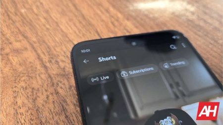 This bug shoves YouTube Shorts down your throat