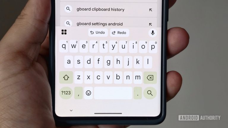 Gboard’s undo/redo buttons are here, and here’s why you’ll want to use them