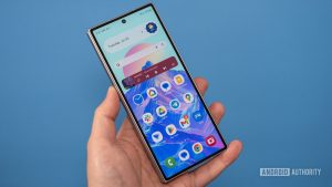 One UI 7 on the Galaxy Z Fold 6 makes app continuity slicker than ever