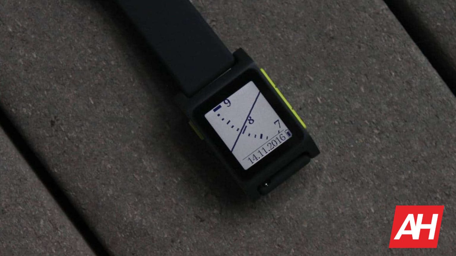 We could see the new Pebble smartwatch as soon as tomorrow!